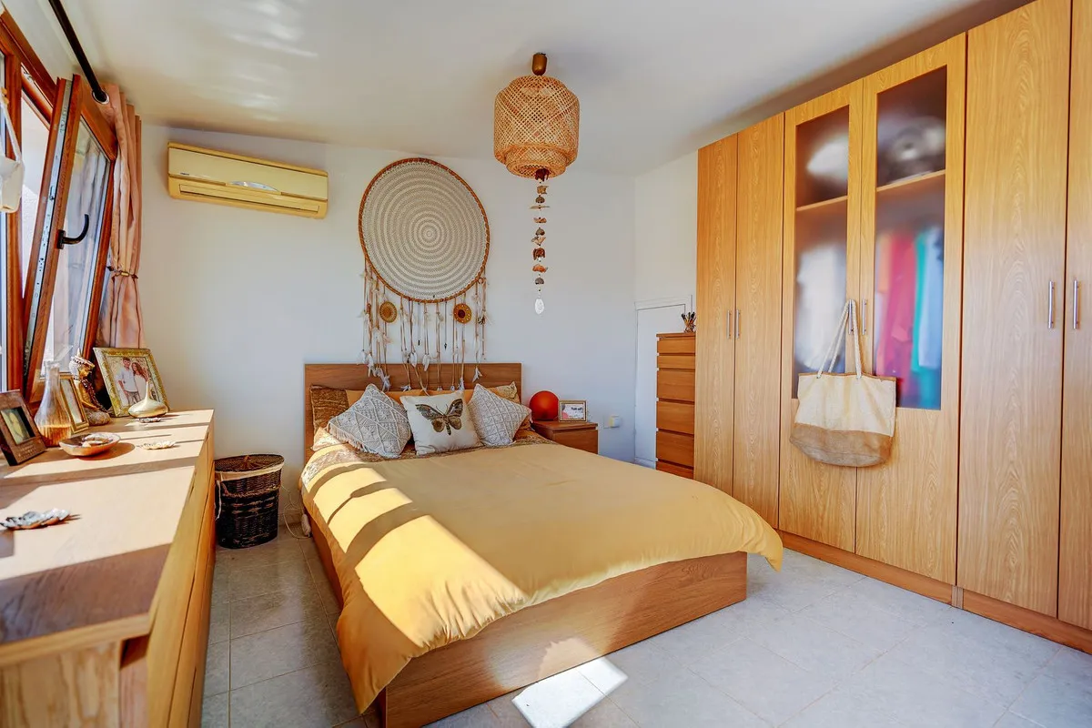 d6015590-e7e7-4679-82d5-ca477b72f6c2