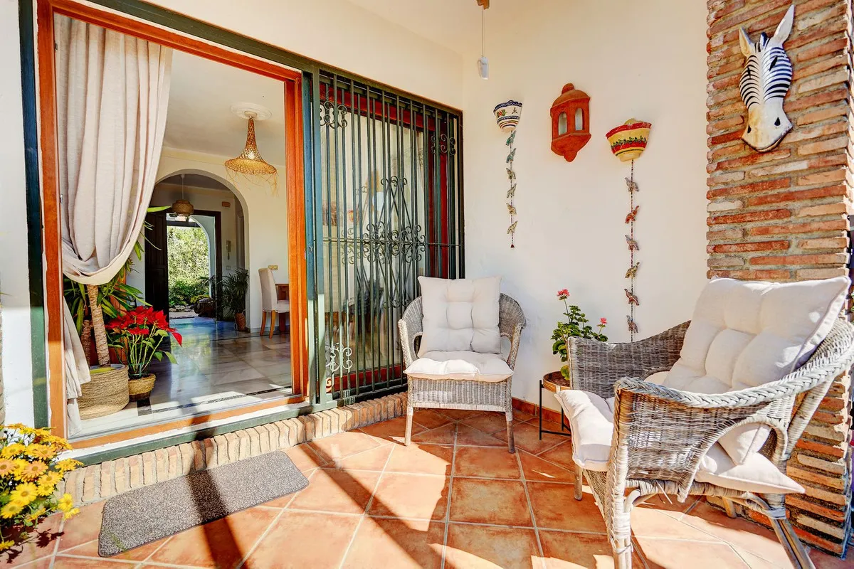 ec6aed6e-ac59-44f9-b3ef-6bfd4f665adf