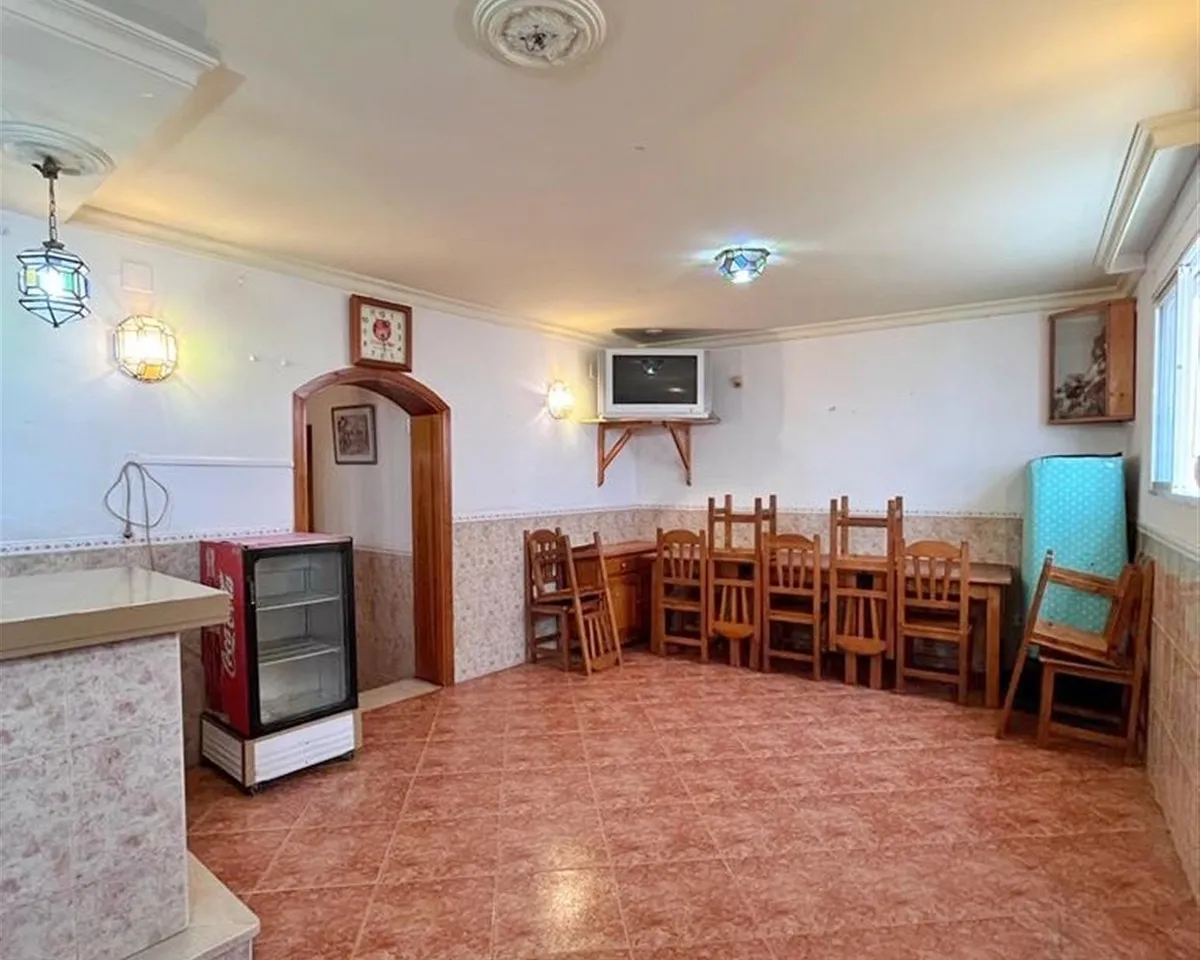 4fb0ccec-2eae-45e5-b3b4-c96f9419329a