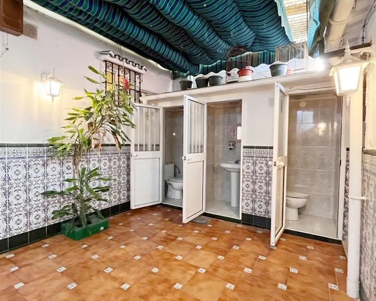 b80c85f1-3daf-4d87-adcd-c1c7cd5bc801