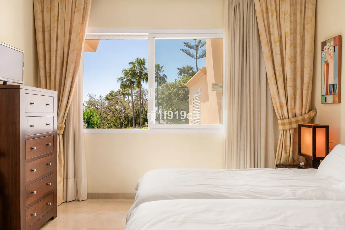 cc377227-716d-4d87-8daf-ceeabd4b90e4