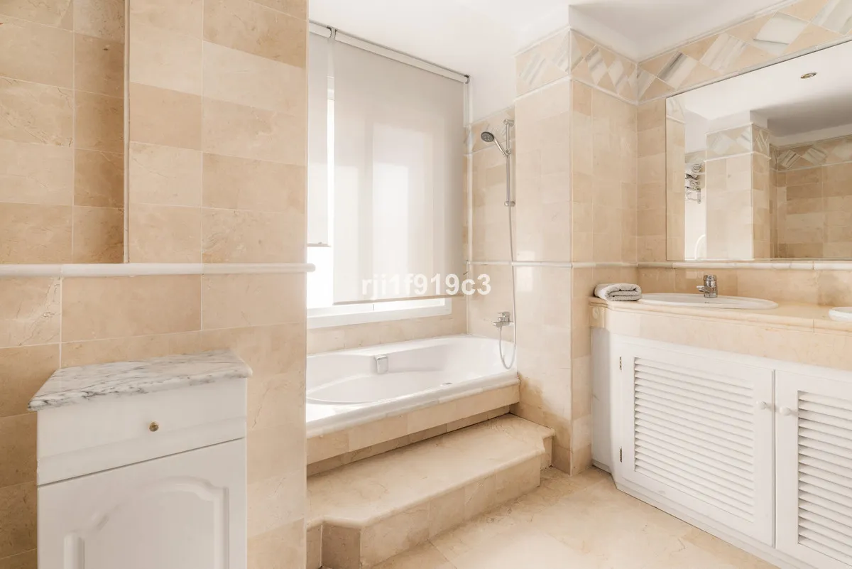 e7fdd820-85f6-45f2-93b6-7ee31c7a655c