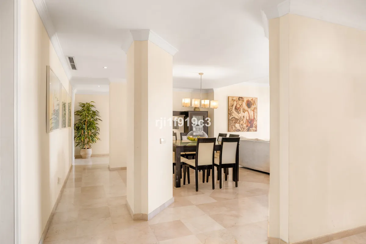 e8f7d0fe-2859-4cd1-bec7-cd1ebb14c4b1