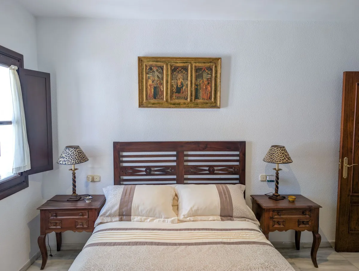 9866fd68-9fa2-47de-9e74-8b80e9e555a2