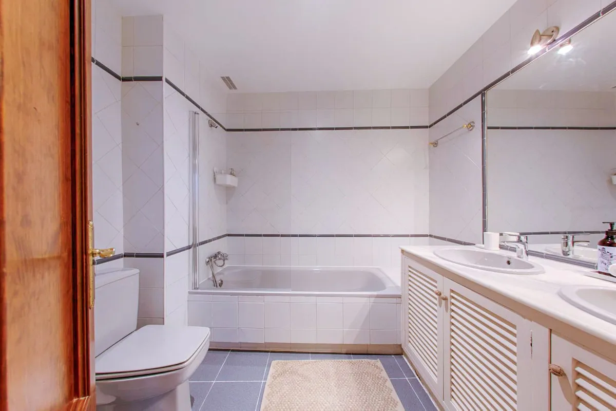 bd624728-7c1a-4c5f-9bda-ebec36ff9ce9