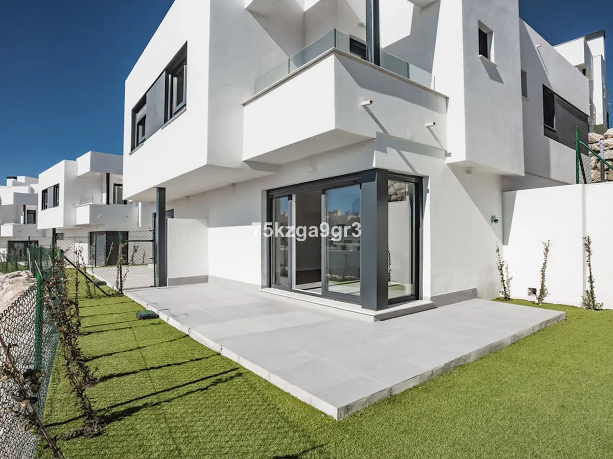 8ca36158-edb7-44ff-b89b-6fd02777ab81