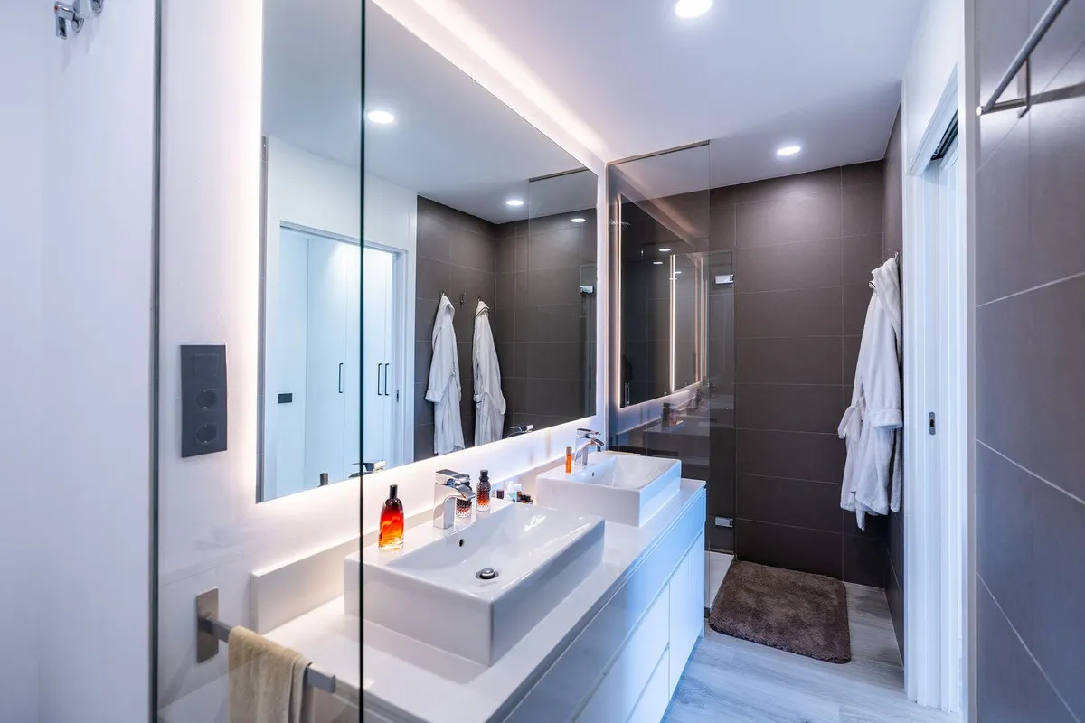 48ec9000-e69d-4ad1-b177-df8983b4ff2c