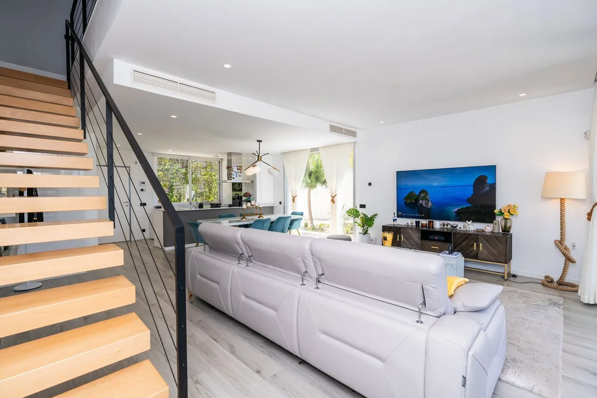 9fc67cf0-c78f-486a-b6d7-575eb85903ea