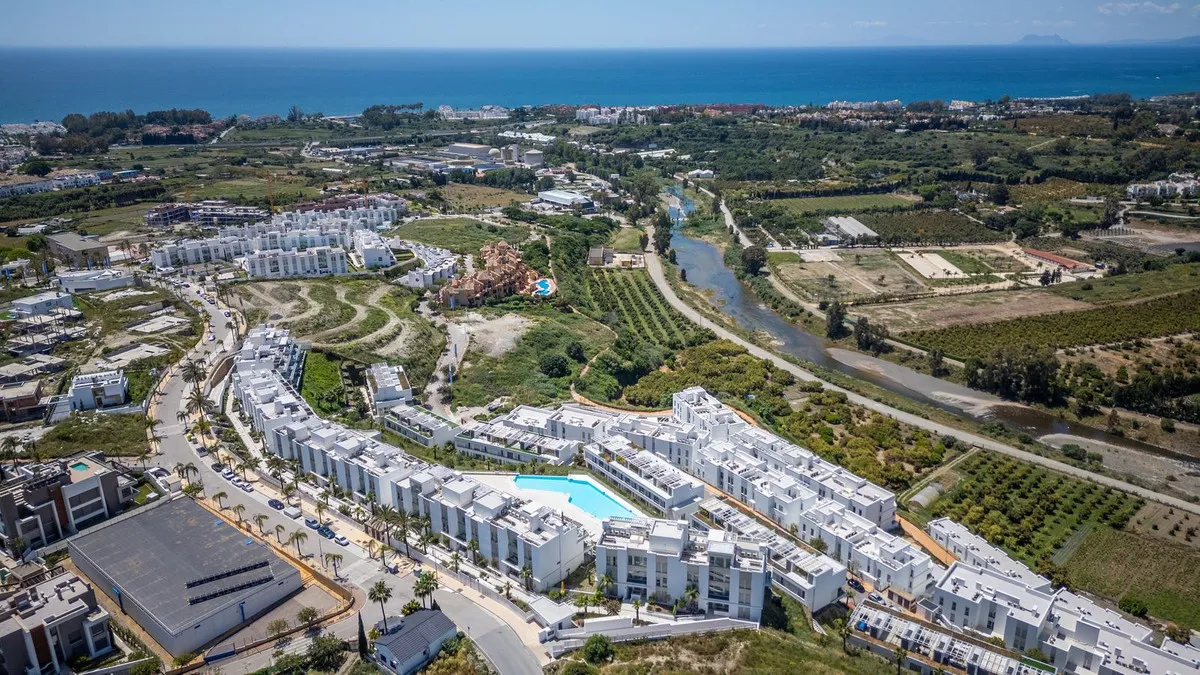 aca5f5ba-42c3-4014-bed7-d5d4ff62a624