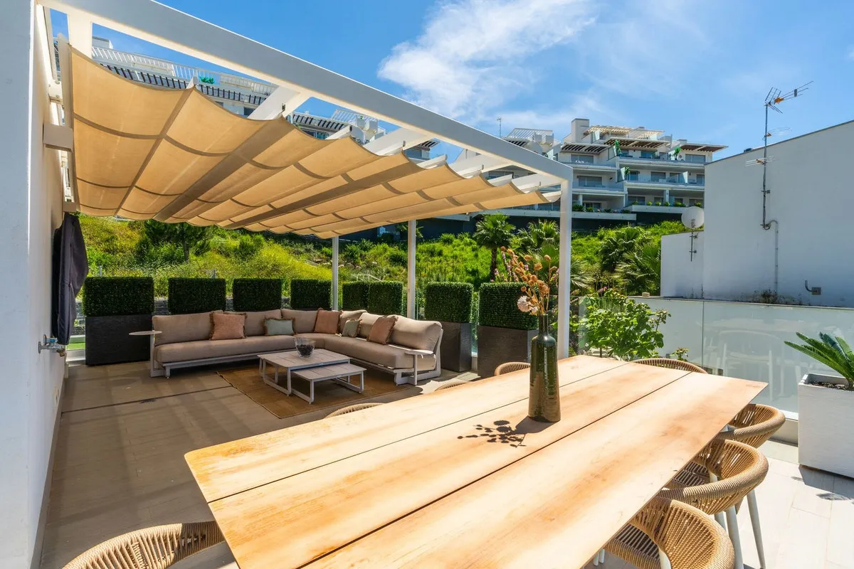 d2b7d67a-b151-402d-9790-f79a2eb2cb9b