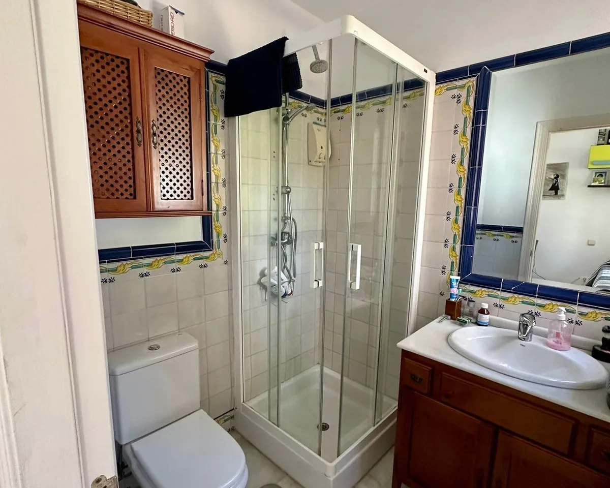 1044f5dd-b54d-4aa6-963d-9071b46f9f94