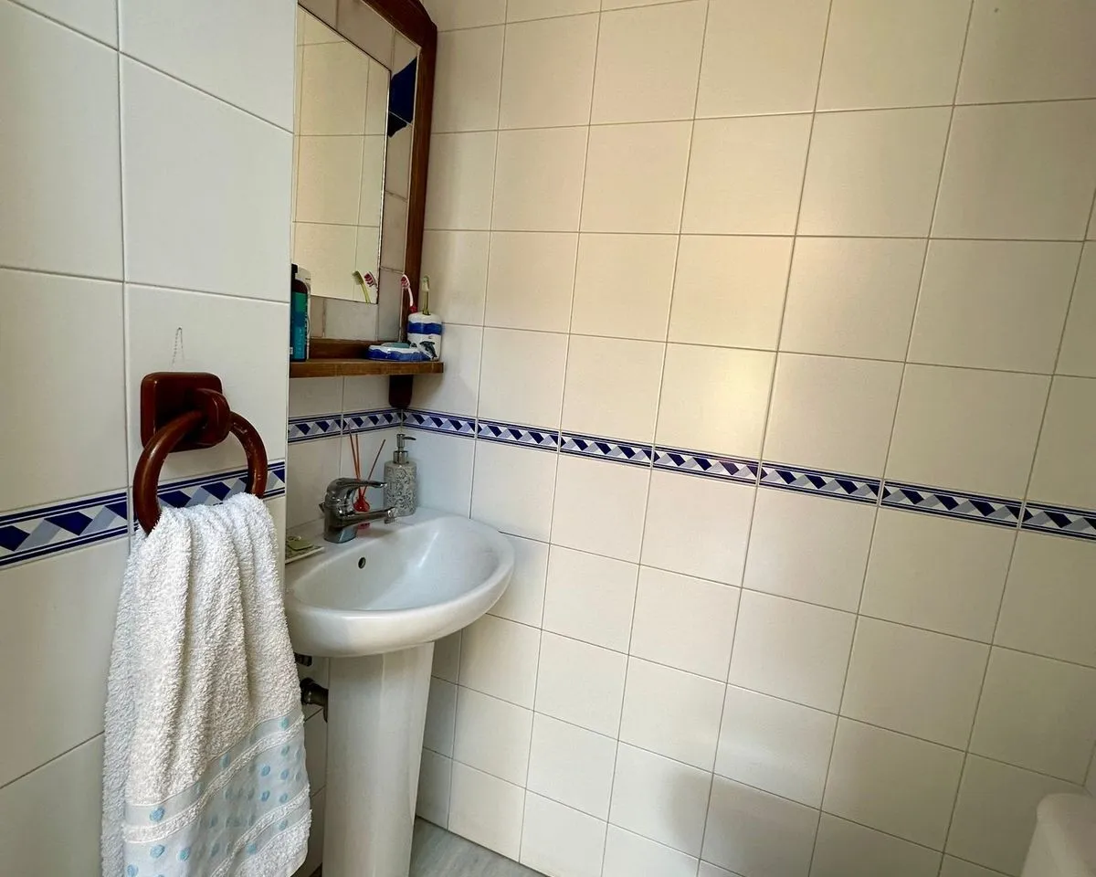 6b9ec8c1-a852-4e7c-a3c5-3cc141a47c5b