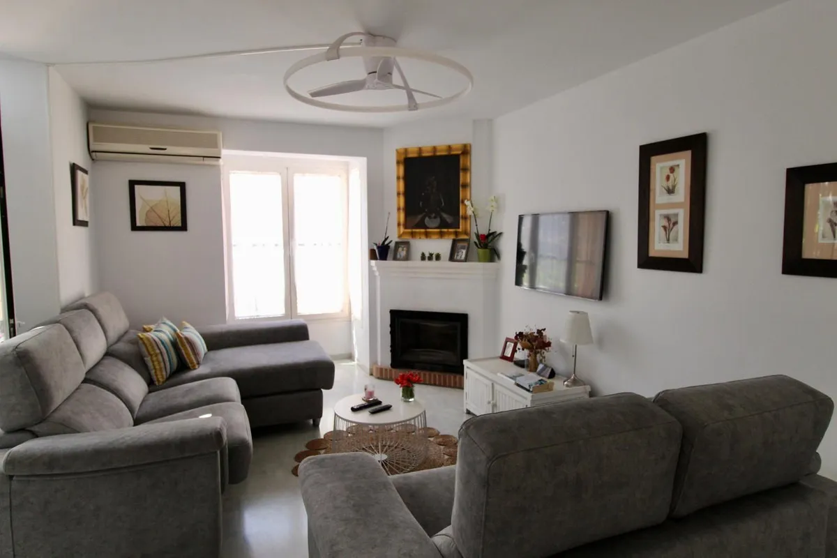 a9a971c5-0055-4e37-81b1-c16084bbcb07