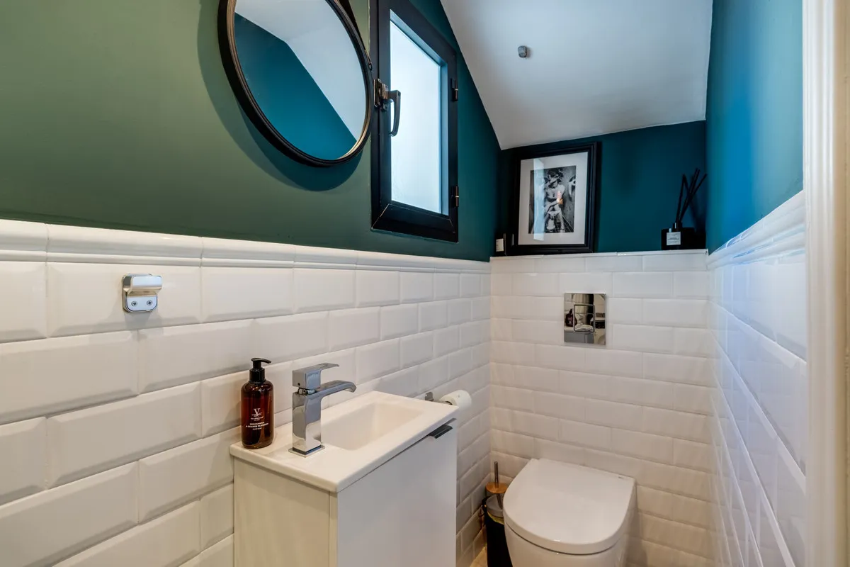 49f13118-d2b4-4932-a861-461c2a798e3e