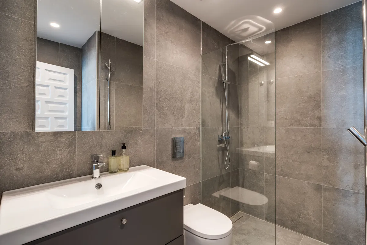 cd73e81c-52b4-4478-94f7-197e480cc380