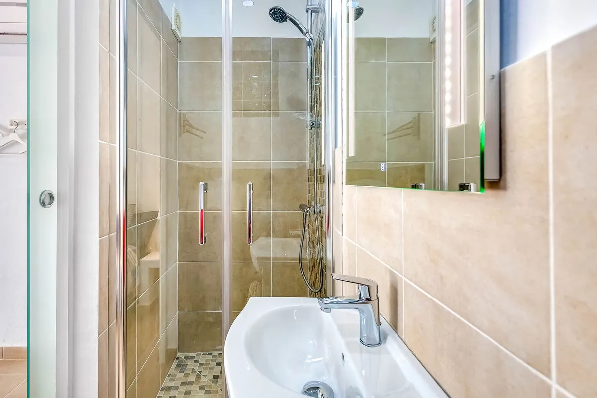 0d3643ef-e73f-497c-acb7-1f19502dbbcd