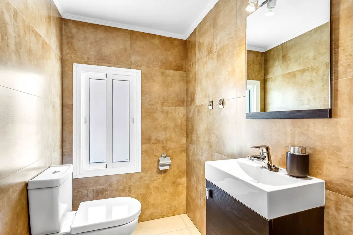 290bf0e5-054c-4b5f-9408-f59d5409eb40