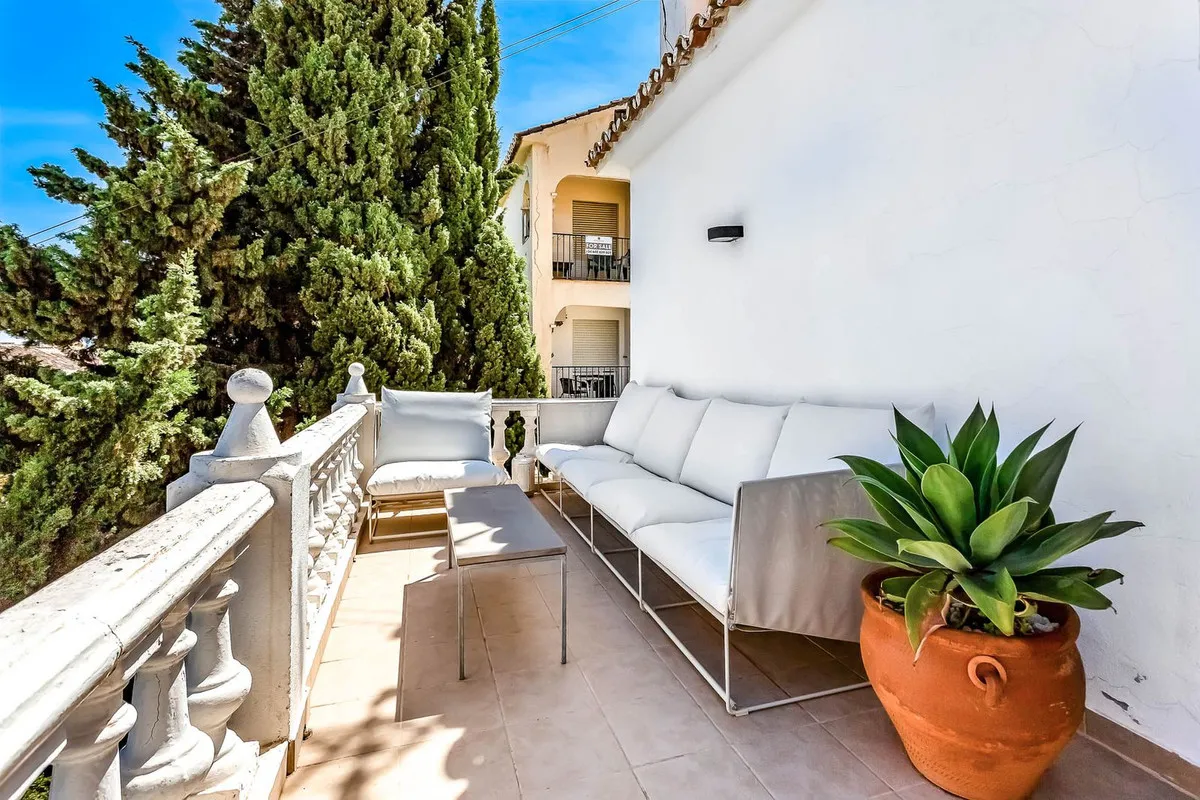 5af9d296-255e-484d-ad6c-6e67b0d72d6b