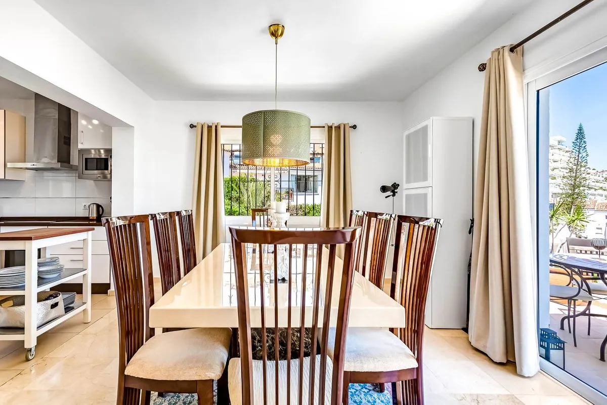 64f2d1b4-be0c-4d42-b0b5-1d62f532c613