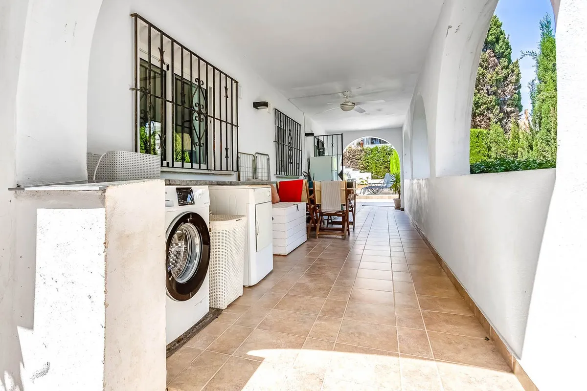 853e2181-5f5b-447c-ba3c-f2b4467ab4db