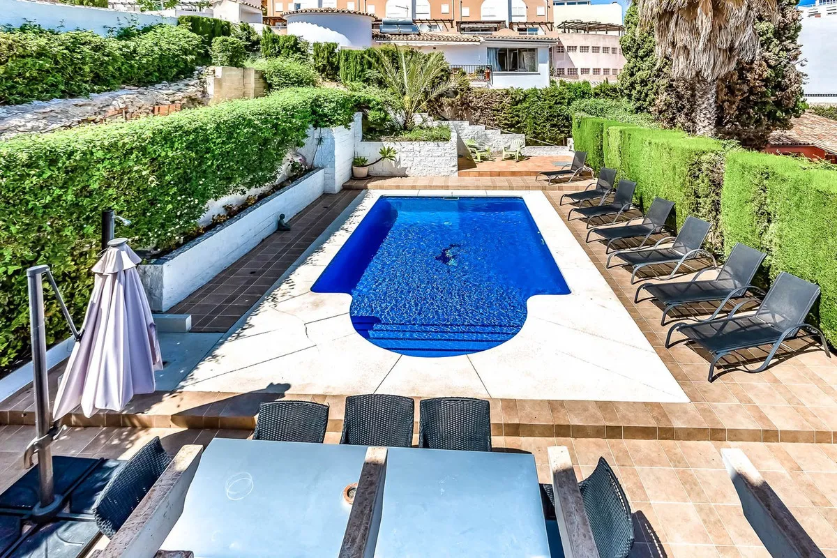 90451192-3fb3-4f75-81ca-e14dc18f731c