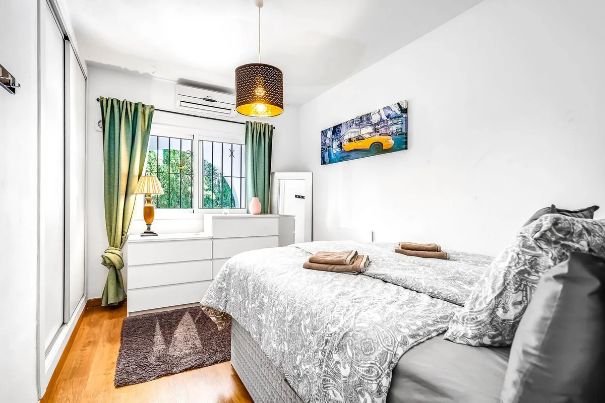 b755dd91-0007-415d-a92f-10b6d136f45c