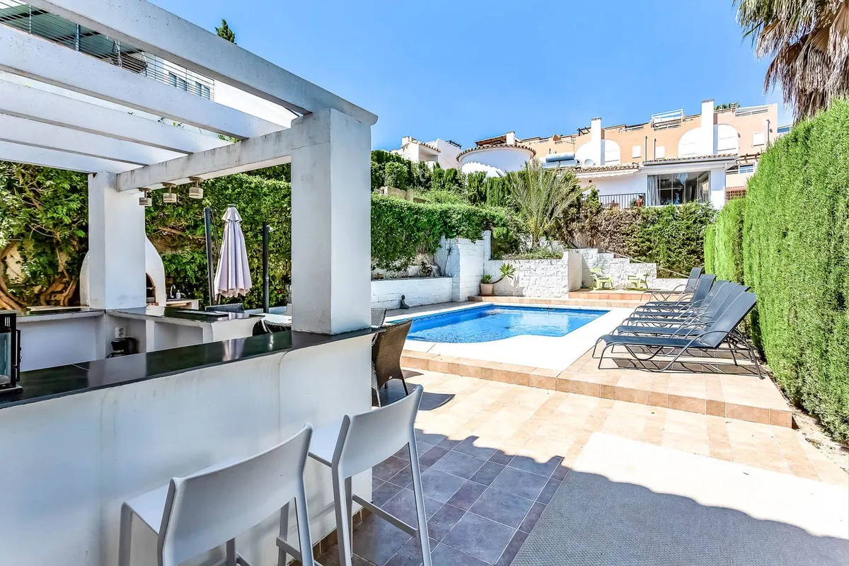 da5b3c5d-e661-40c7-b0d8-447495420767