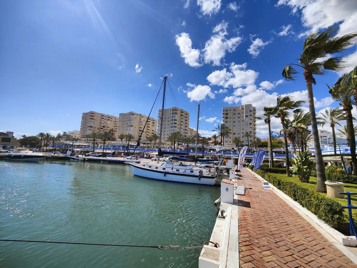 0f3c5e1e-b8b7-42c8-86ab-1ac1c1d9b8b7