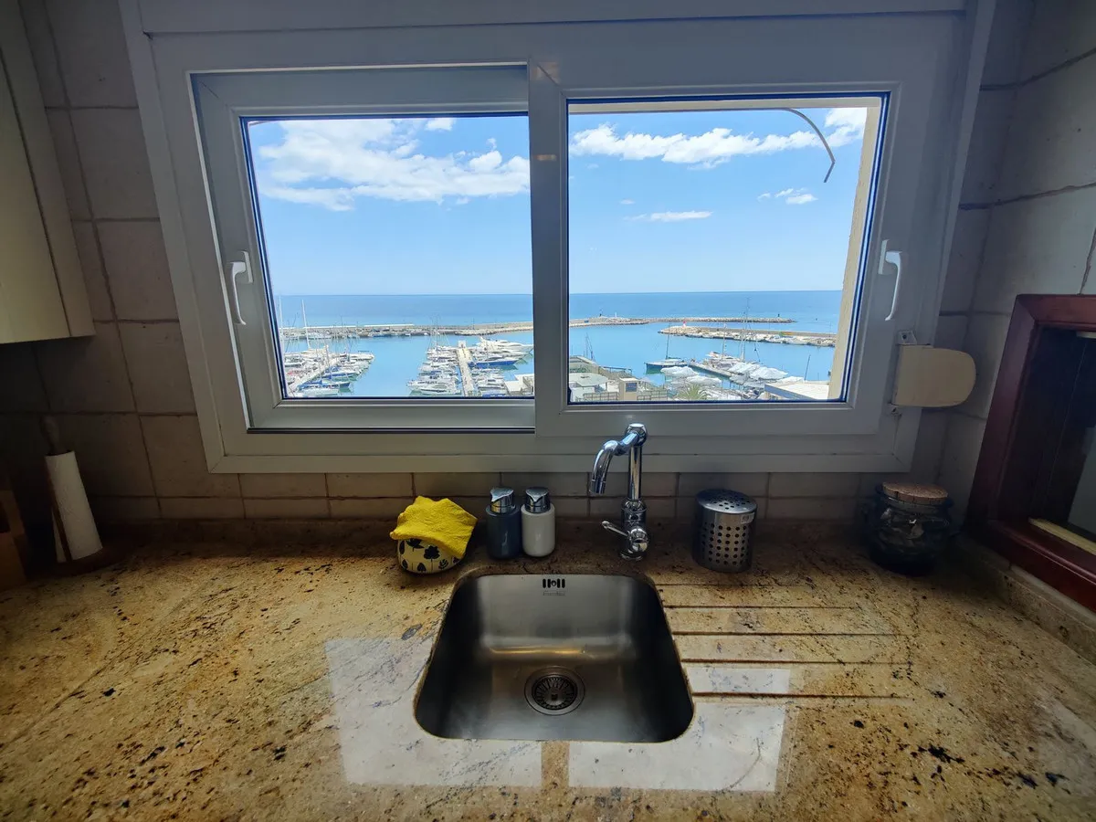 5f206654-99bd-4b78-bd41-8e4e18477248