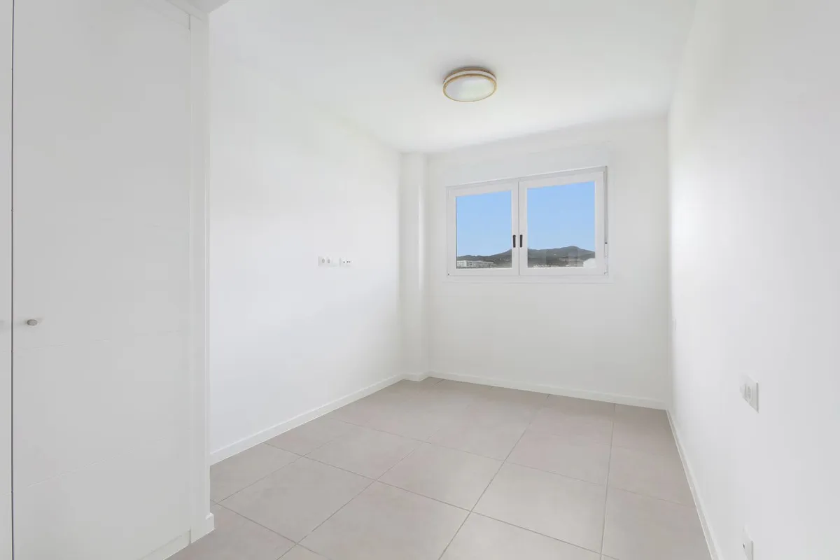 b1612572-b4e4-4f7e-b614-00e743494d24