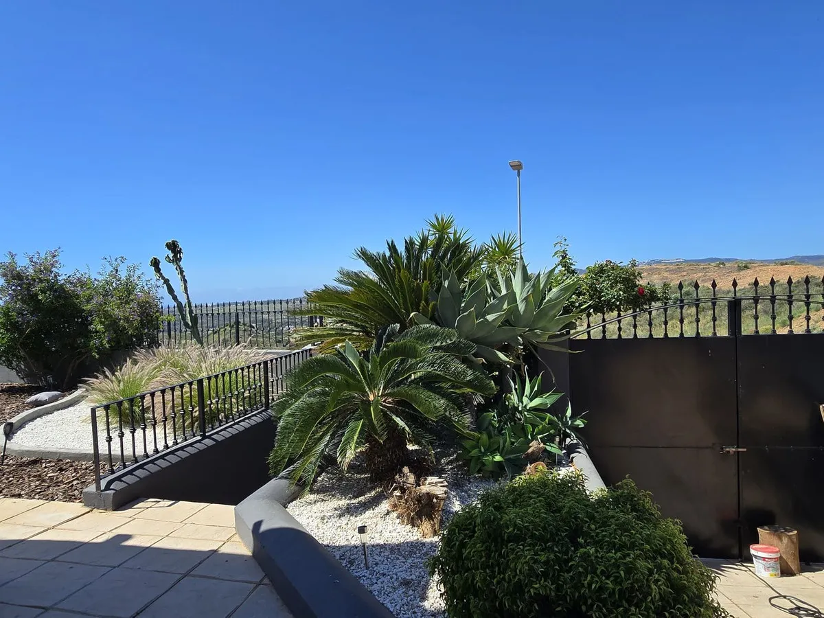 078683af-40c4-433d-9ad5-54f88d8b55b9