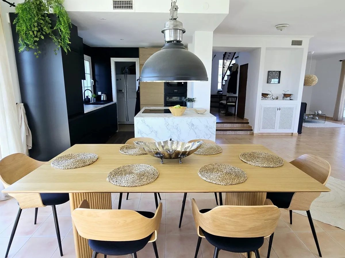 08b9b451-5d6e-4b9e-9bc5-a7bb4f590a11