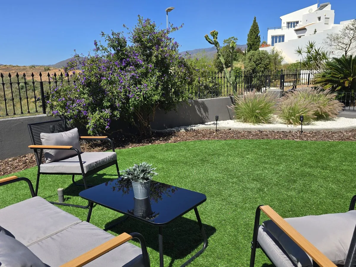 0ae79261-149b-4075-870a-fd8c23194209