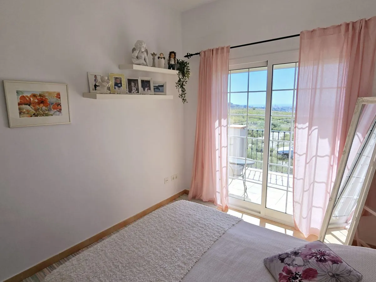 335ad522-d488-4176-995f-95c4c7780f2a