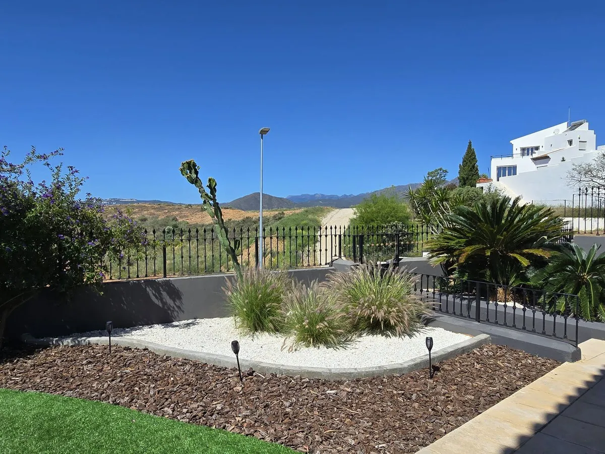 3c239978-4e79-4dd9-8c00-a027804d8b16