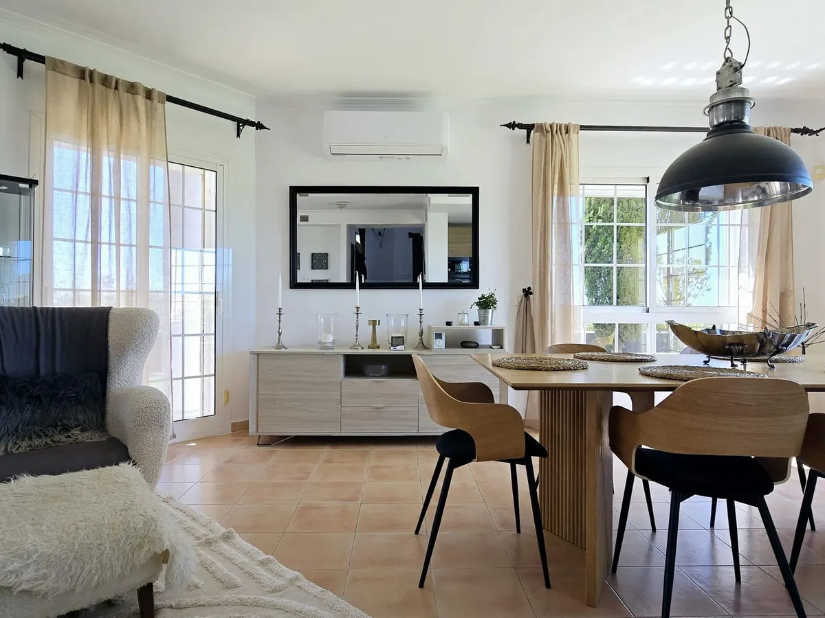 983e4a28-7e17-4ffa-9ff6-f19a55f03c1f