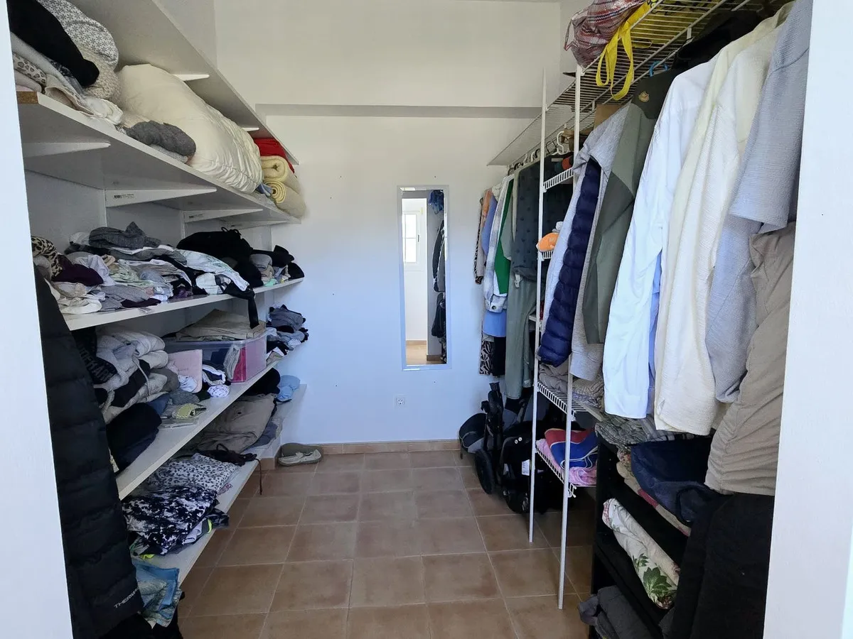 9e081bbc-b8f6-45de-ba95-b95d89f3a326