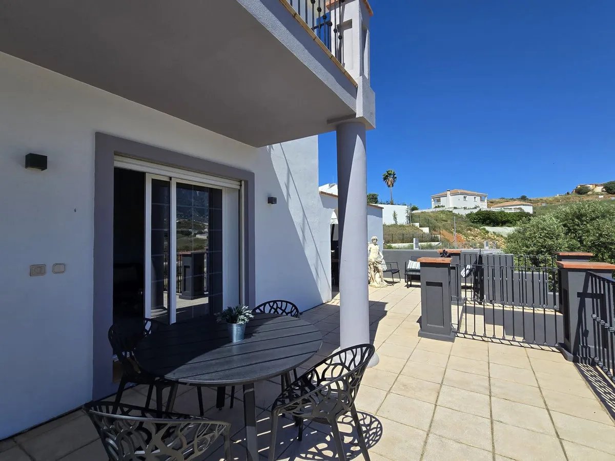 a51250c8-3e39-4c52-a228-a5434fcc1b13