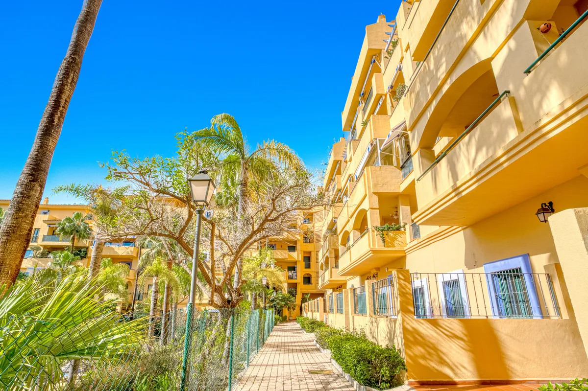 db795754-5897-4797-825b-f6894b13d8cd