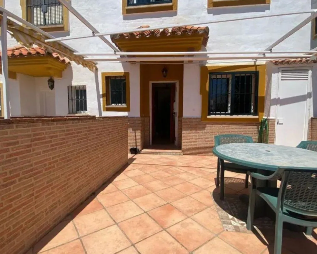 e493319a-41f8-44b8-9965-740dd3d2fd38