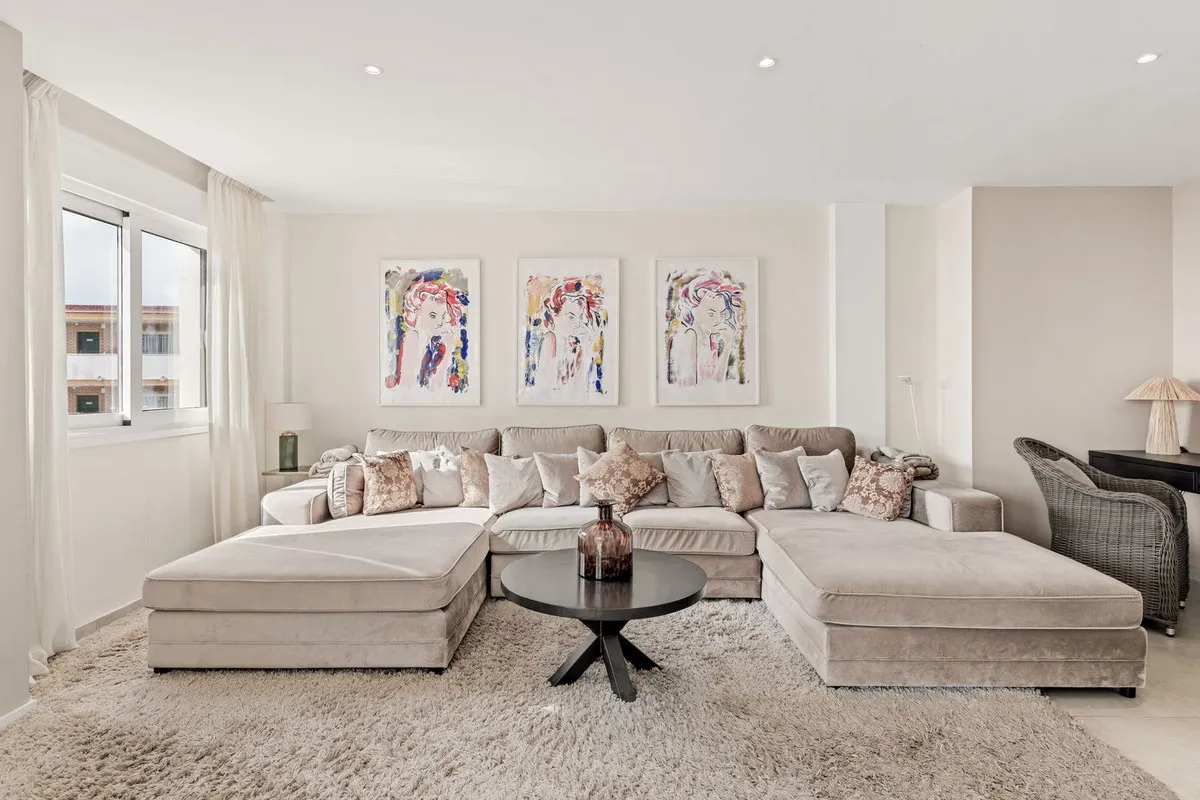 db6b07e9-f1b4-4127-82b8-a08698631db1