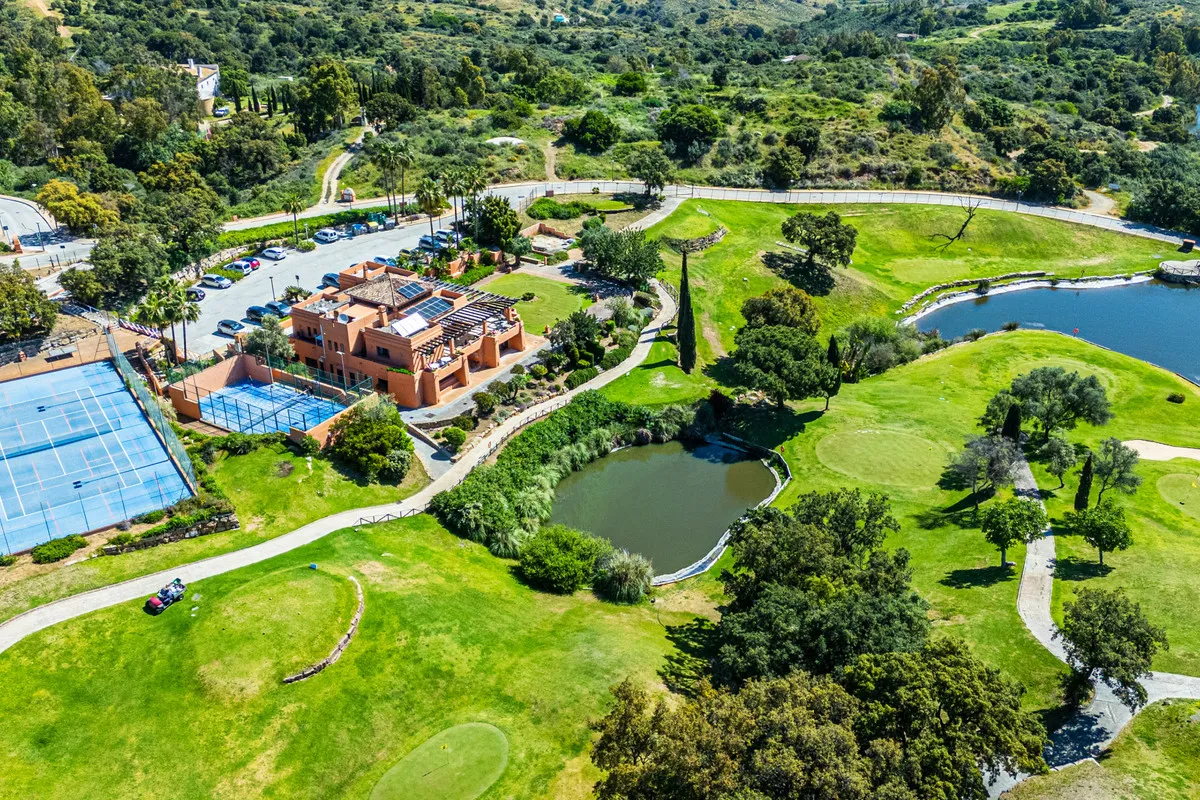 03a740ac-0c58-4835-bb0a-40278c29028d