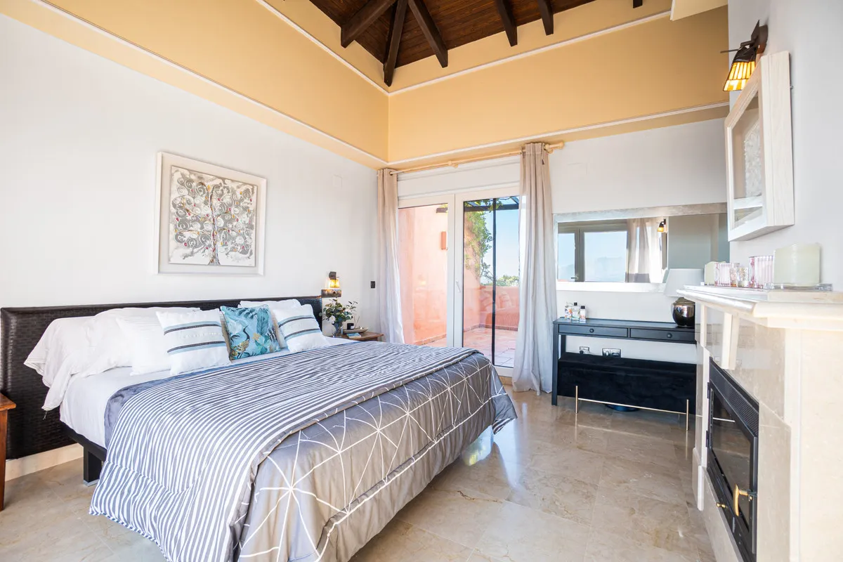 3b85a78c-5efa-4000-9b0b-1f9ac92355d3