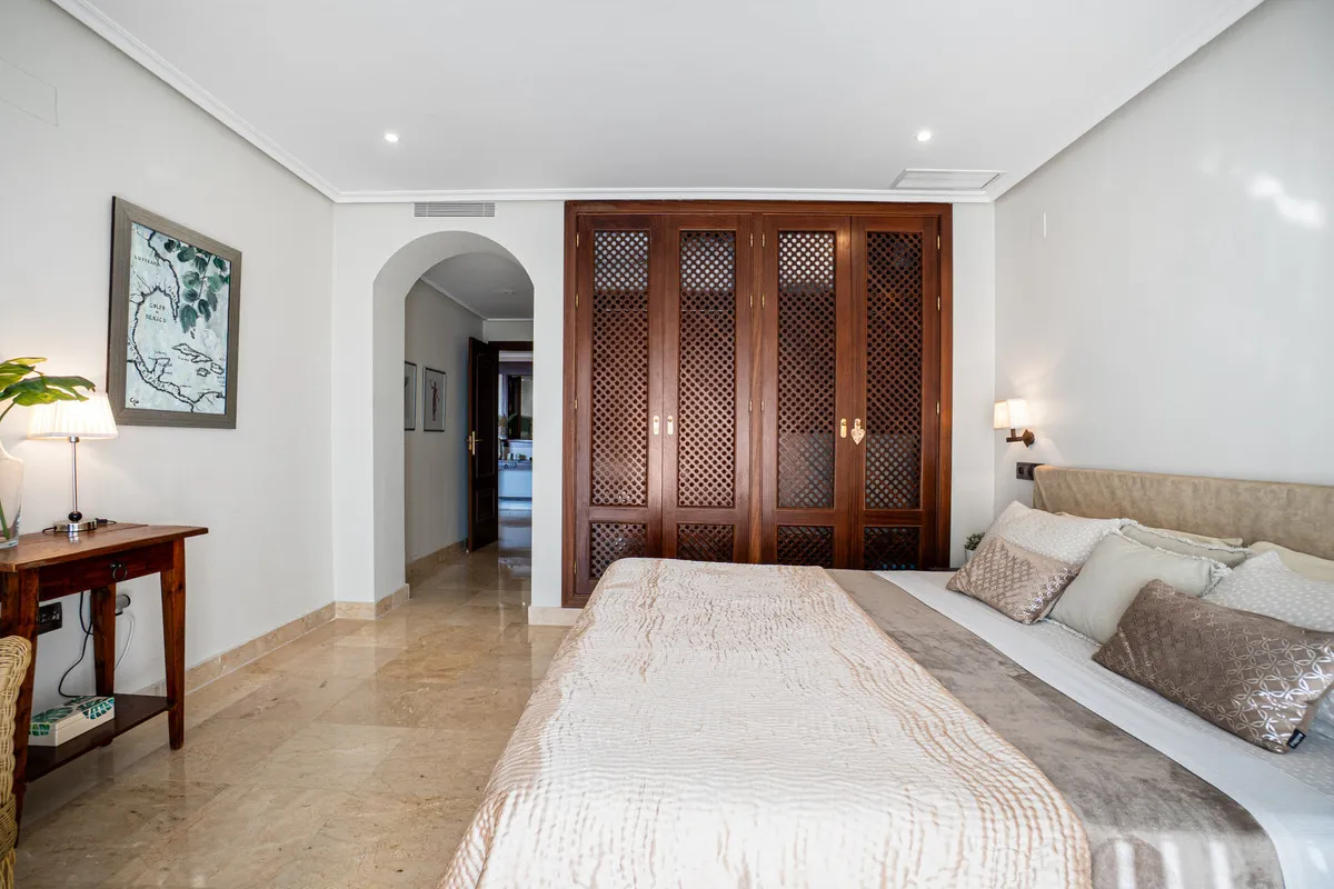 6d92f805-d6c7-49ca-8493-a07f6079ae6b