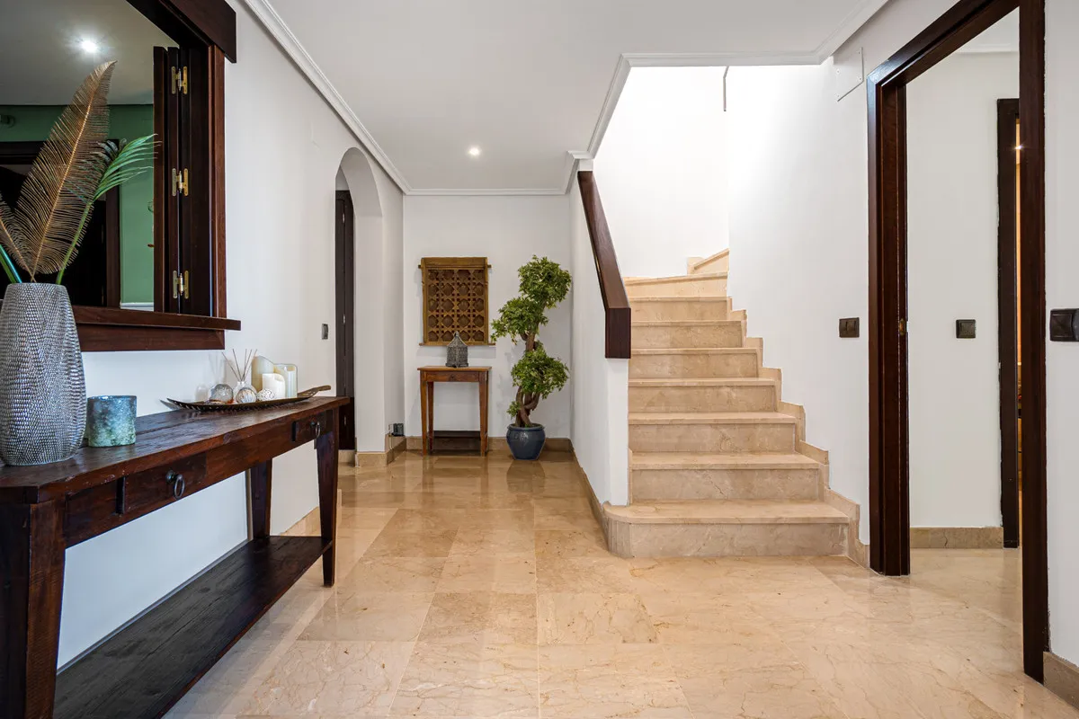 94bab41e-39cc-4e4d-a370-a75696fadb2d