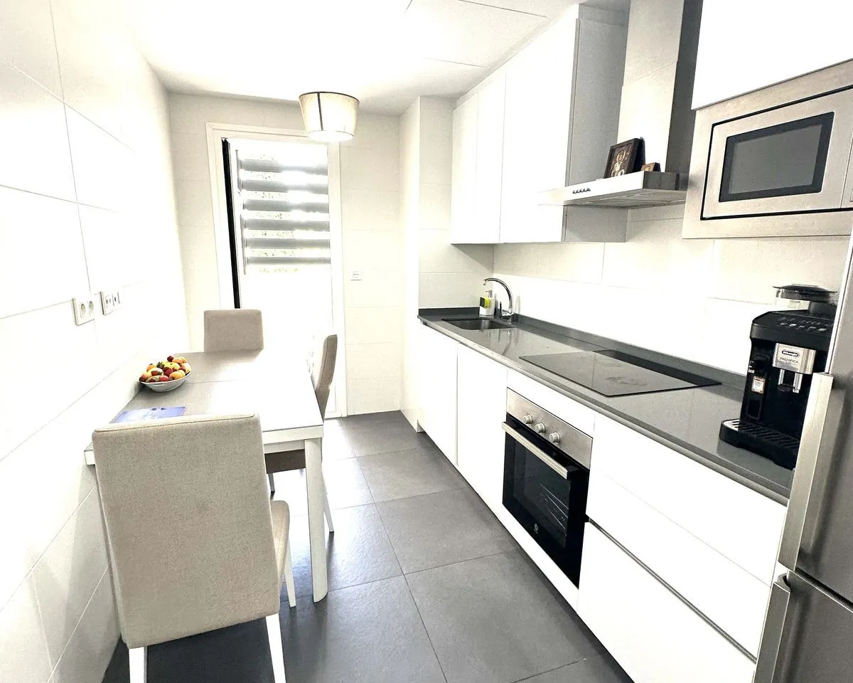 cd5331a8-6ff9-4edd-ad2b-d8e463e267f1