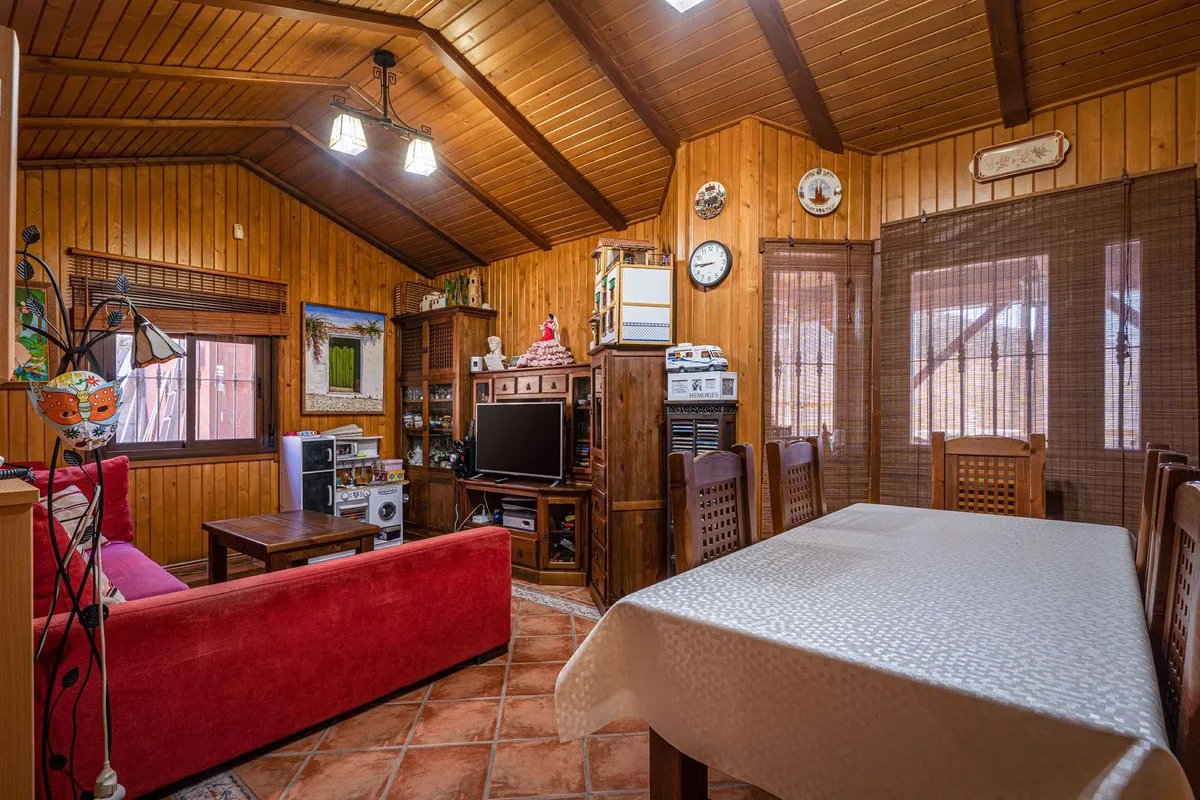 032c9fb8-541b-4bea-8715-6f1e3cd7b28c