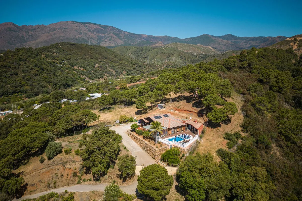 1d87c372-4987-4af0-9e22-4b9a9d1e34be