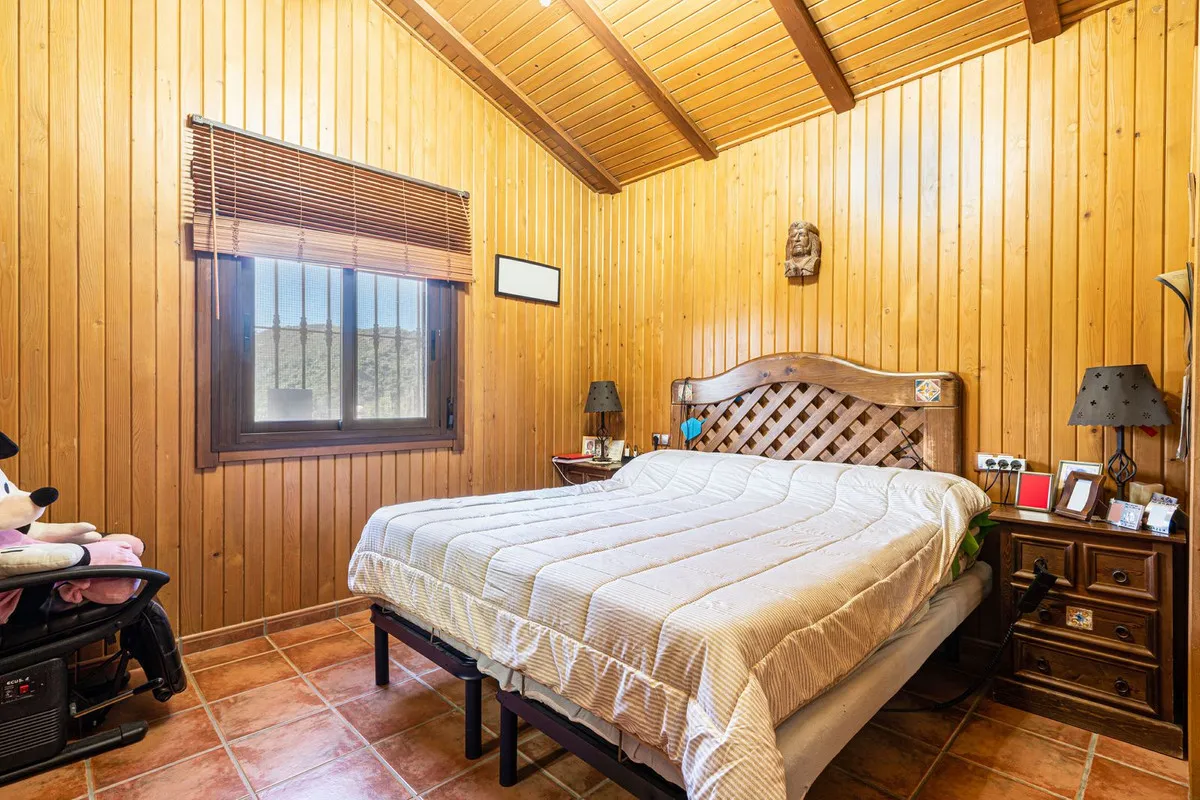 a7ed734c-0be7-40c9-85fe-4516c5763187