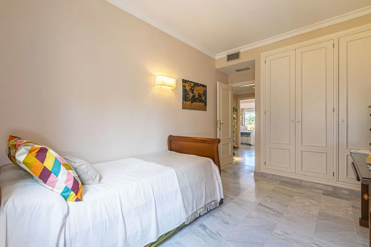 09faed10-9f23-4dcf-9f21-19832f9e6b09